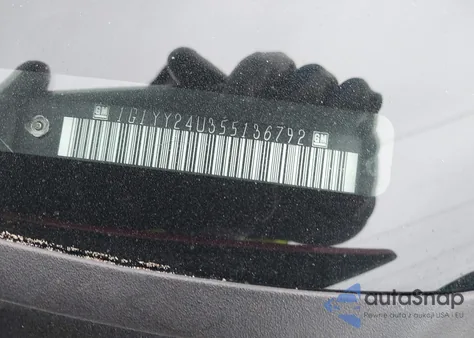 2005 Chevrolet Corvette from USA, damaged, VIN 1G1YY24U355136792